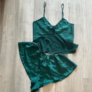 Val Mode Vintage Lingerie Green Satin Two-Piece Set Small